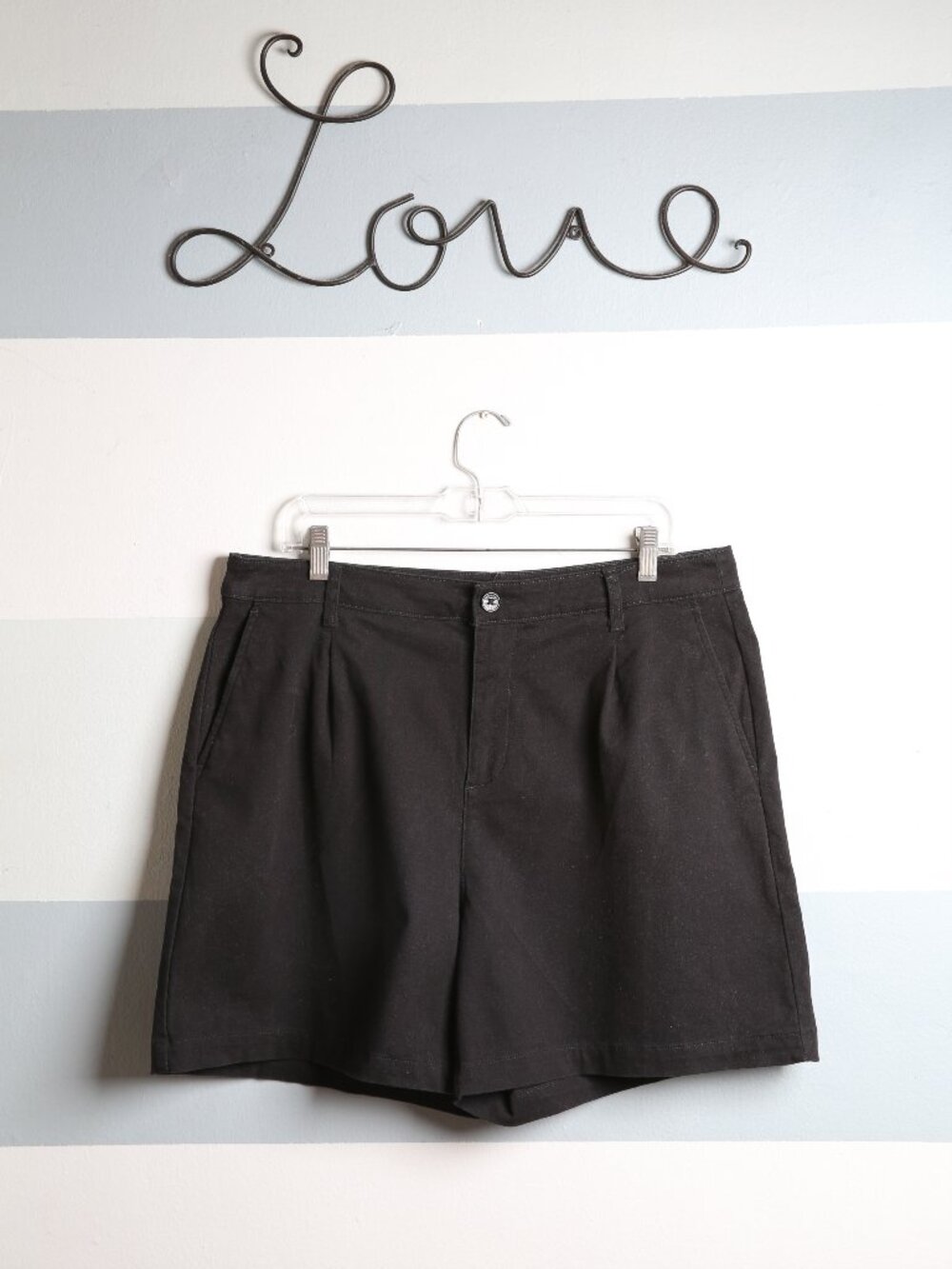 BANANA REPUBLIC Hi-Rise Black Cotton Pleated Shorts Size 14